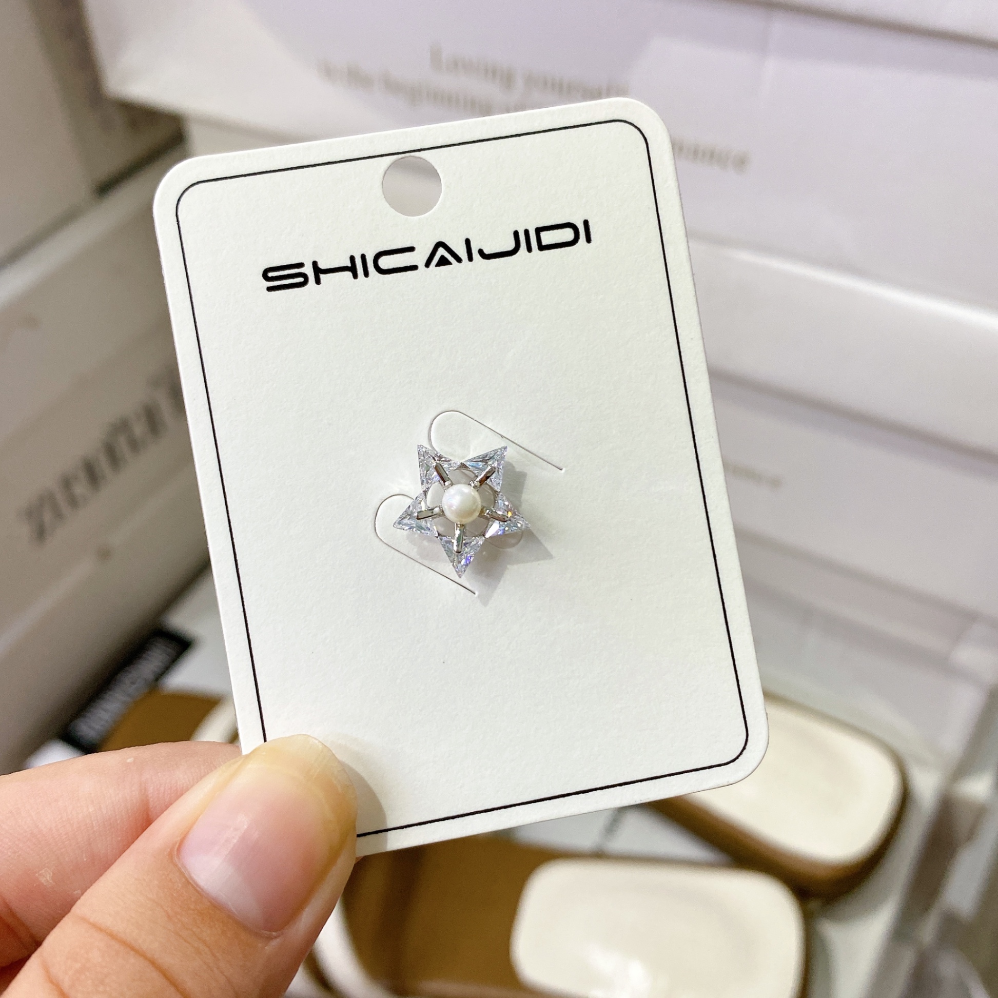 Ghim áo hạt nút ngôi sao ngọc 546