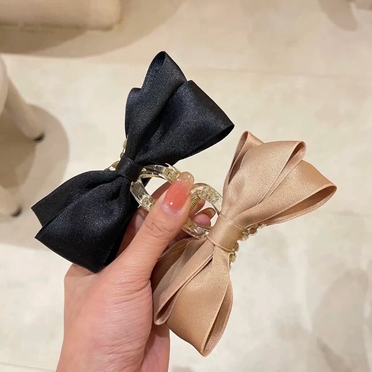 Gắp nhựa nơ lụa trơn 4391