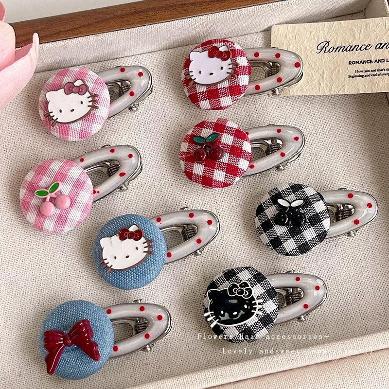 Set 2 kẹp mỏ vịt nút tròn hello kitty 1576