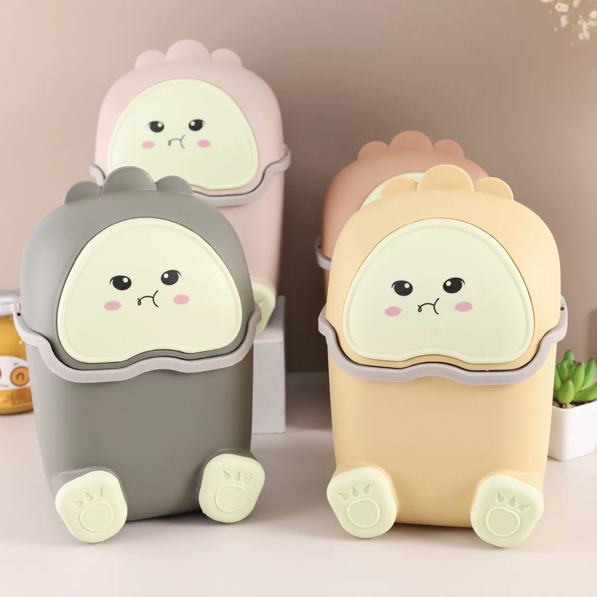 Thùng rác mini vuông nắp đẩy 647