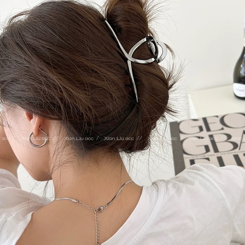 Gắp sắt dọc chéo đen đơn giản 1408