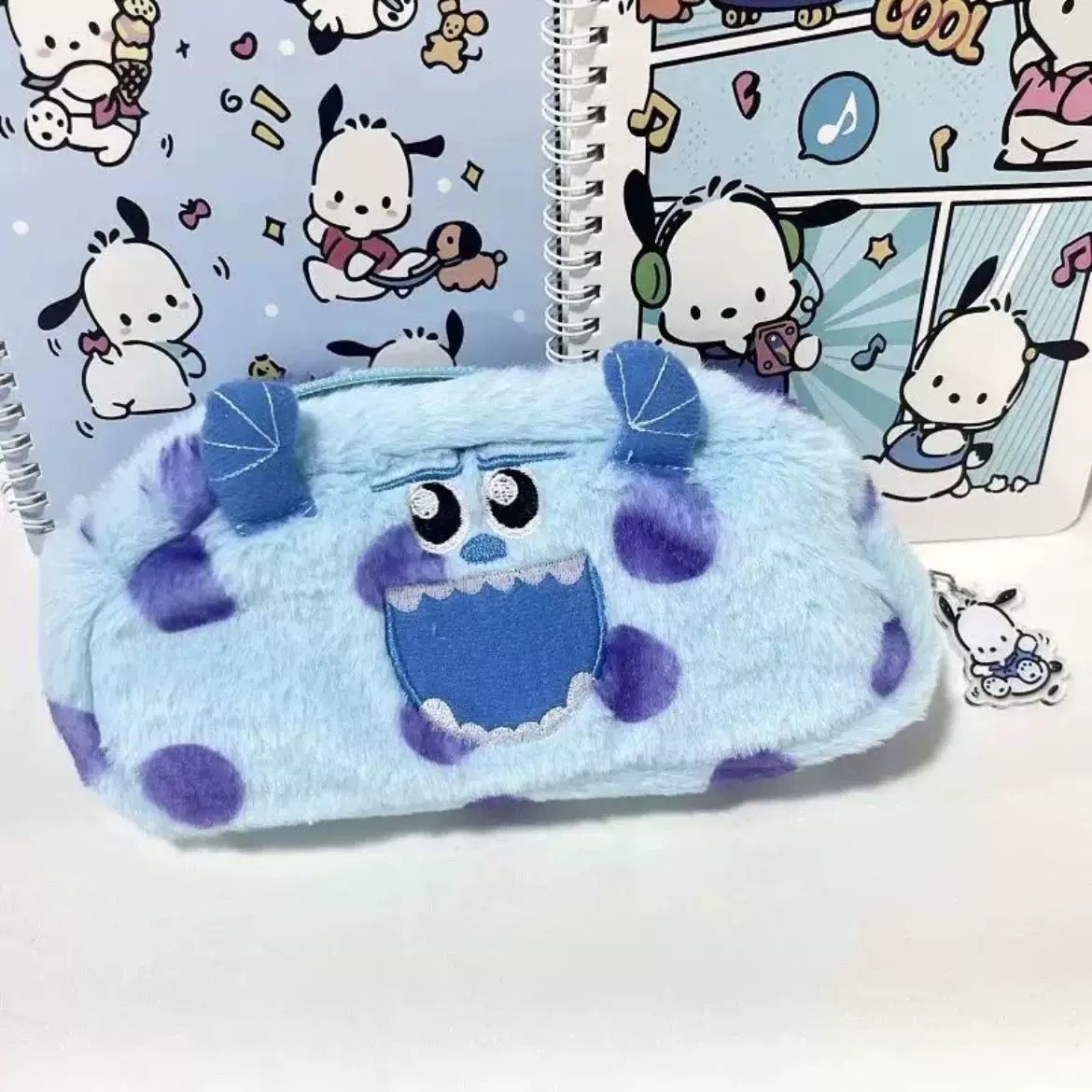 Túi bút bông monster xanh 207