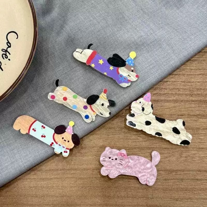 Kẹp mỏ vịt mica cún 1597