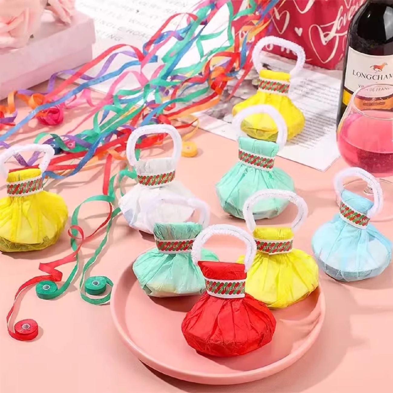 Pháo giấy cầm tay 209