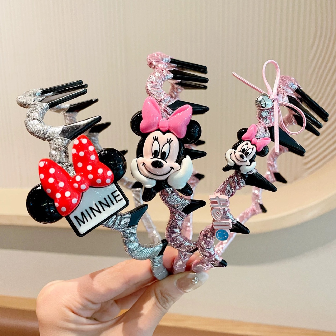 Cài răng lớn quấn vải vạc kitty minnie 1294