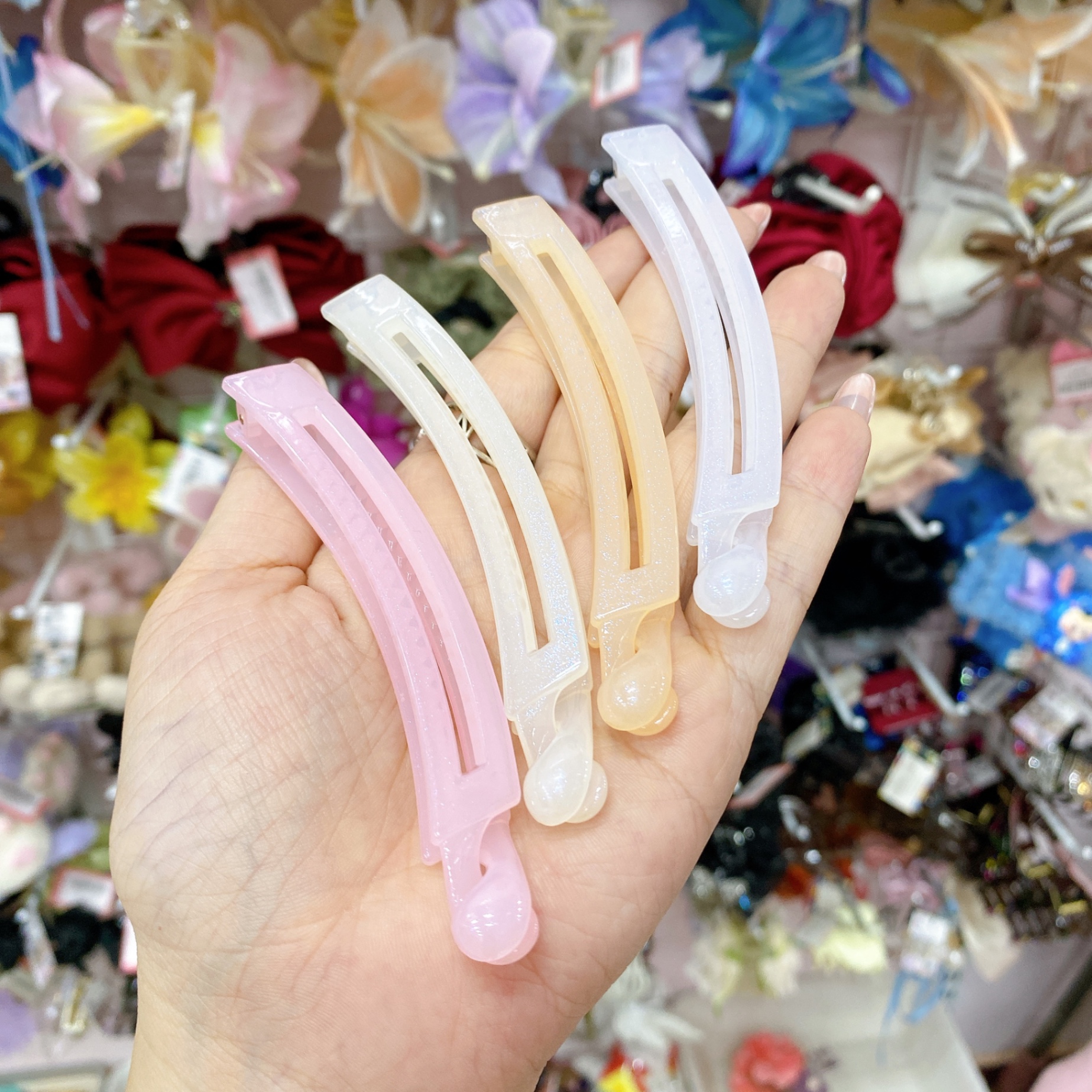 Kẹp gắp chuối cong đục 4633