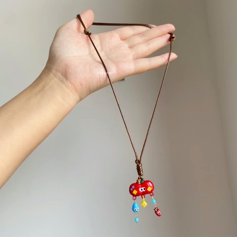 Vòng cổ dây charm táo 979