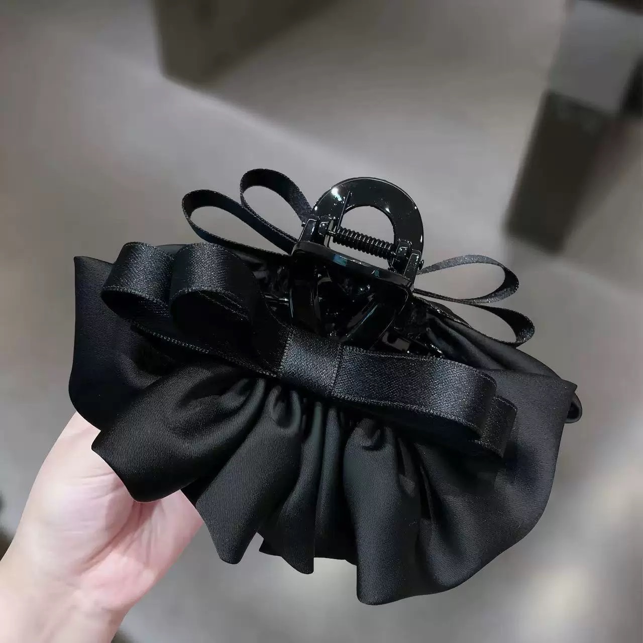 Gắp tầng phồng nơ đen 4638