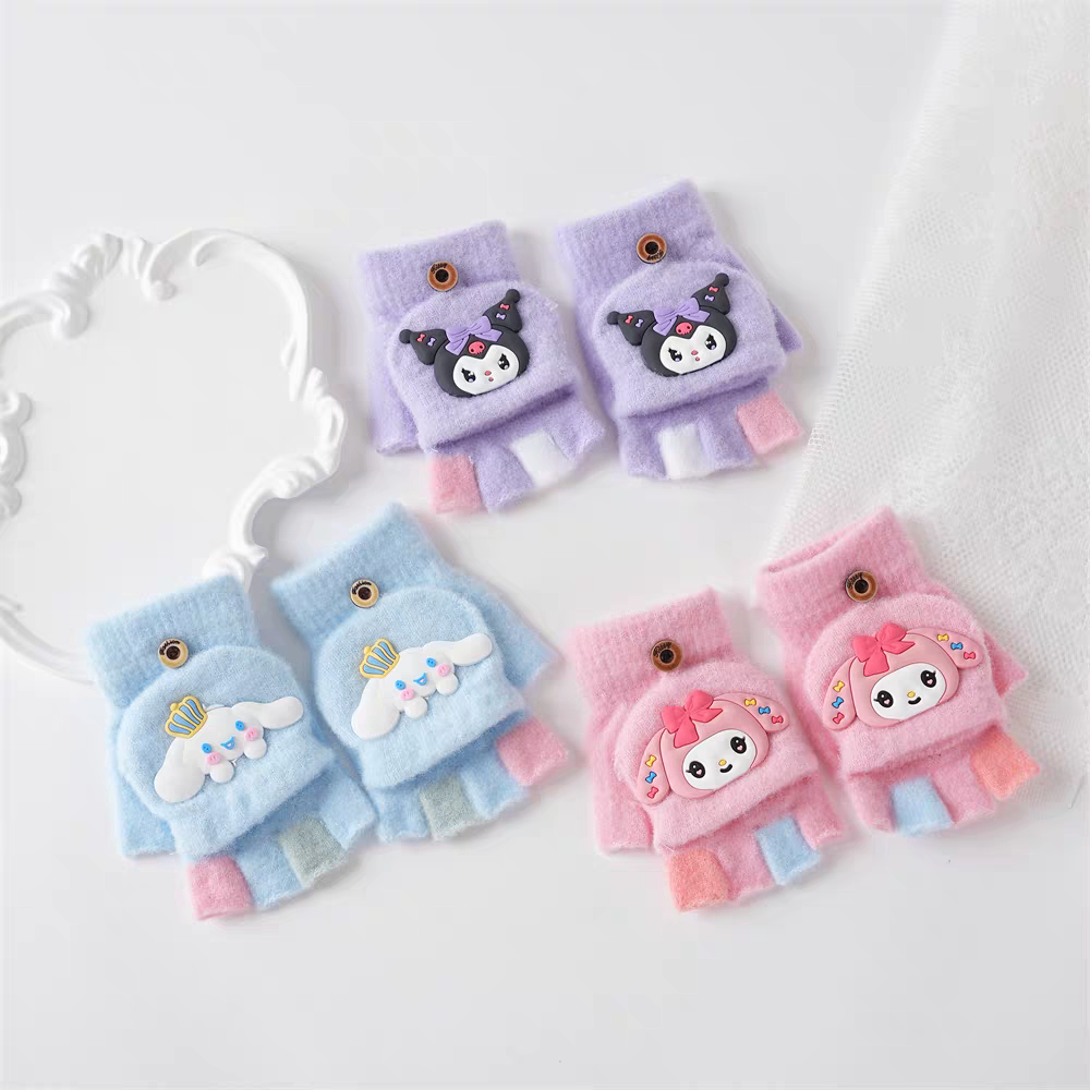 Găng tay bé sanrio 4-10t 1639