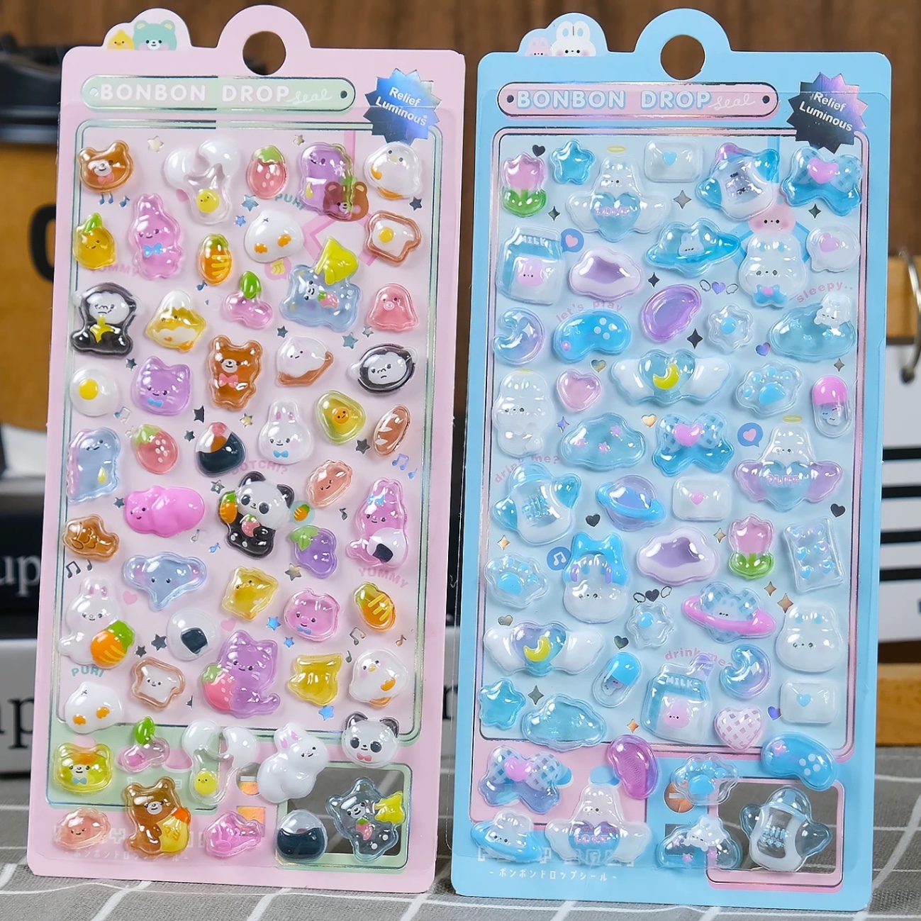 1 tấm sticker nổi cứng 768
