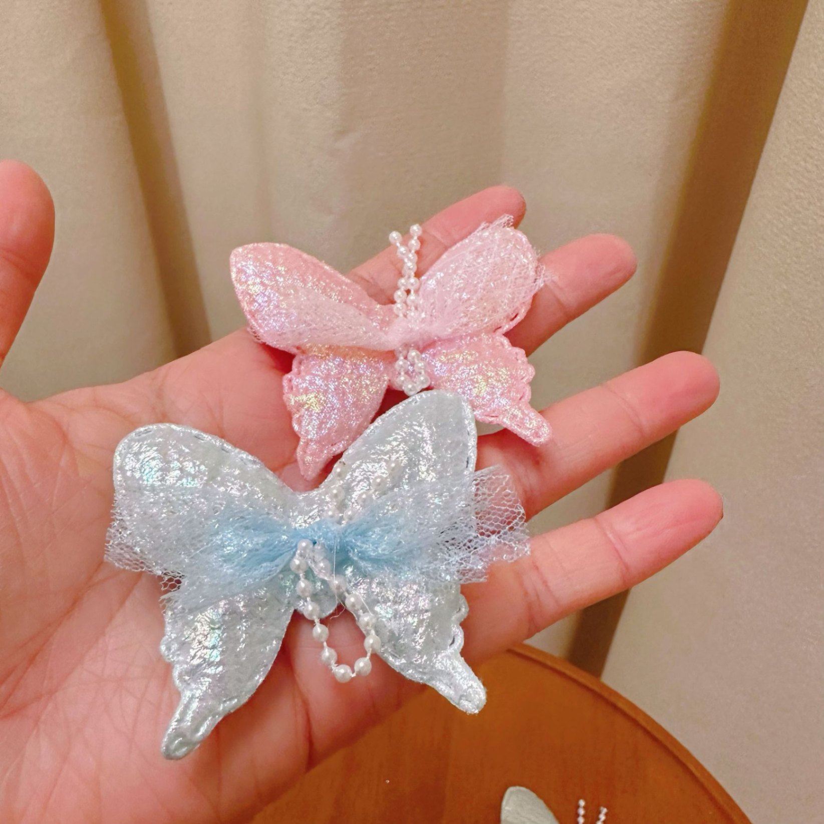 Set 2 kẹp mỏ vịt bướm hologram 1659