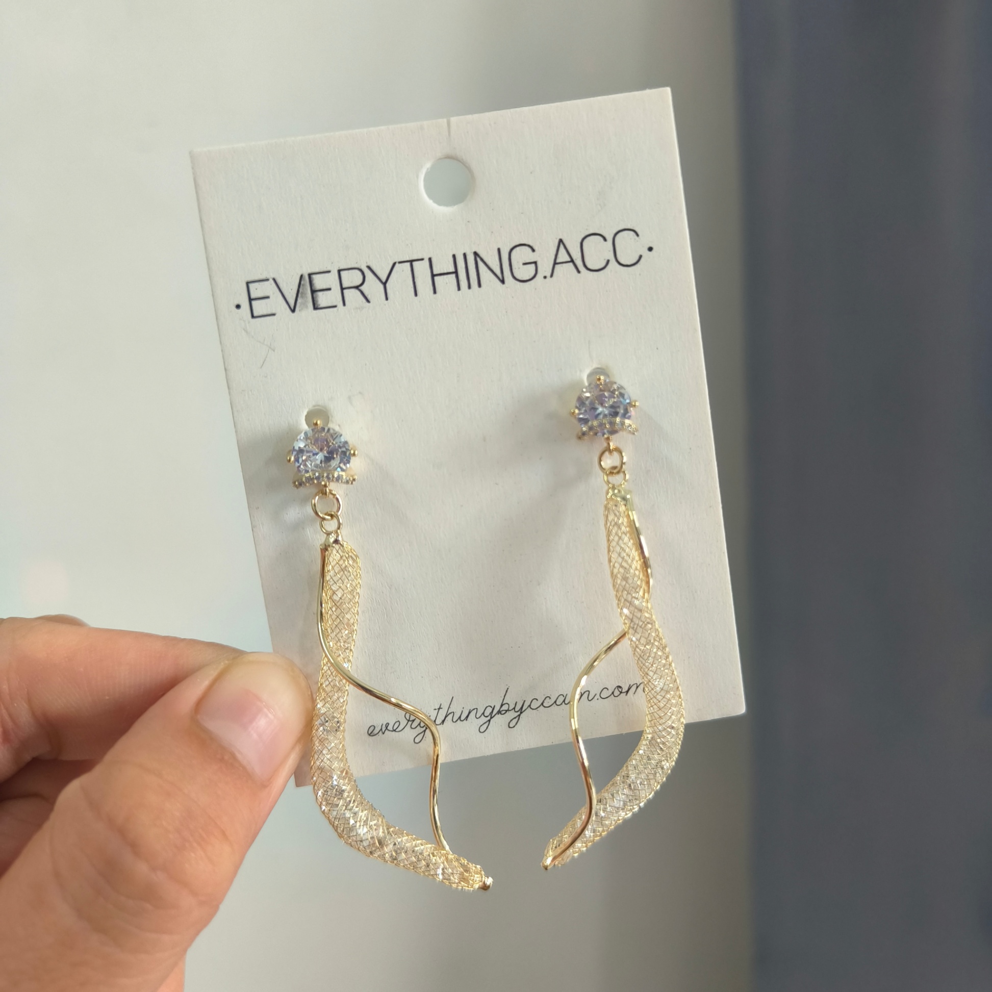 Bông tai đá dài xoắn lưới 1385
