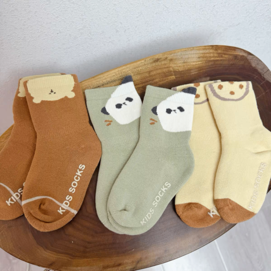 Tất bé 0-4t chống trượt kids socks 1854