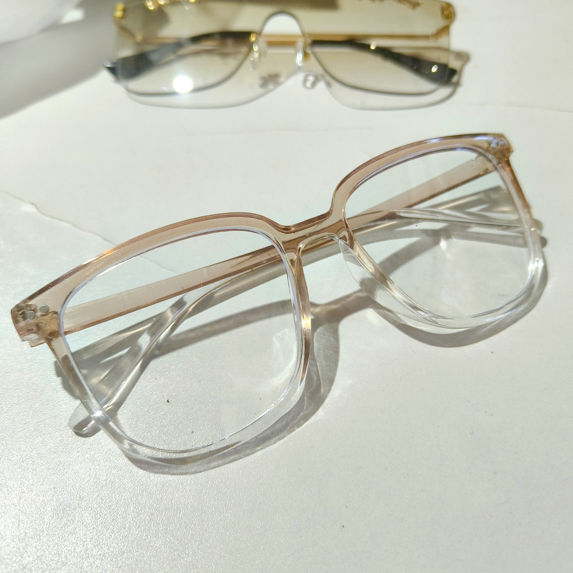 Gọng kính 2 màu nâu trong 021