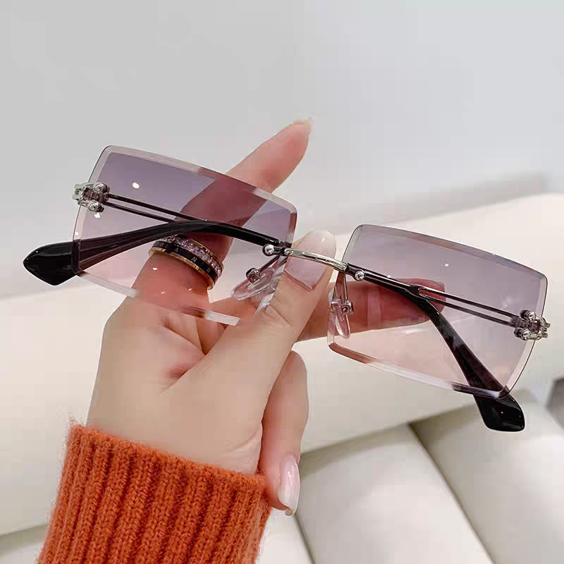 Mắt kính mát vuông không viền 14