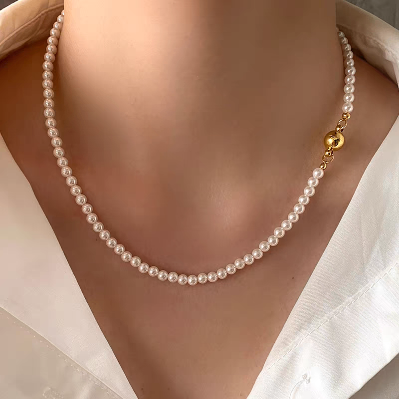 Vòng cổ ngọc nam châm tròn 1004