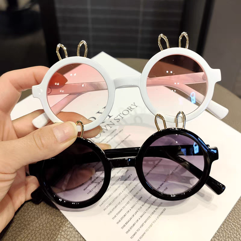 Mắt kính em bé tai thỏ sắt 063