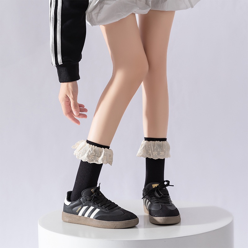 Tất cao cổ ren bèo lớn lolita