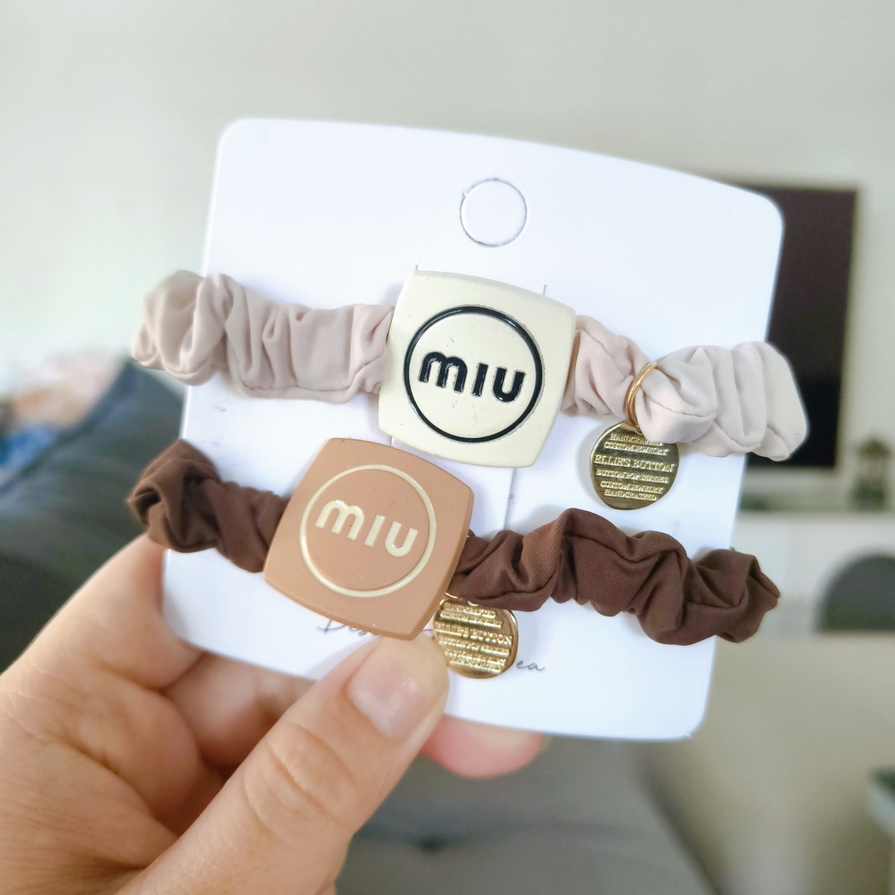 Cột scrunchies tag miu 4806