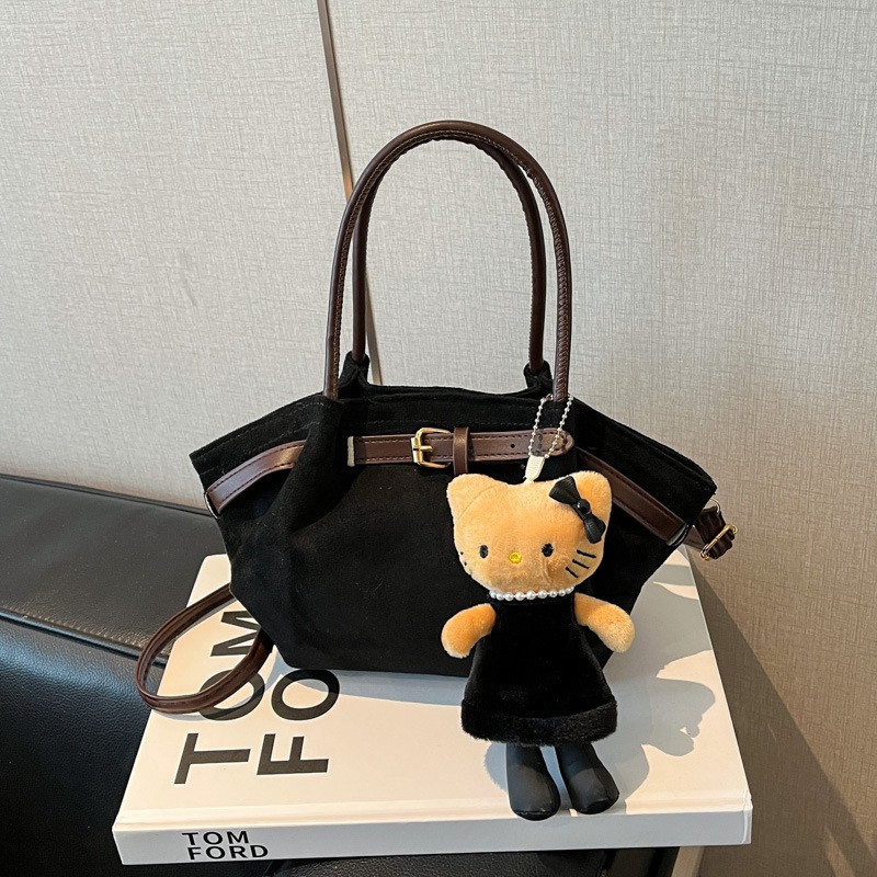 Túi da lộn bầu kèm móc khoá hello kitty 248