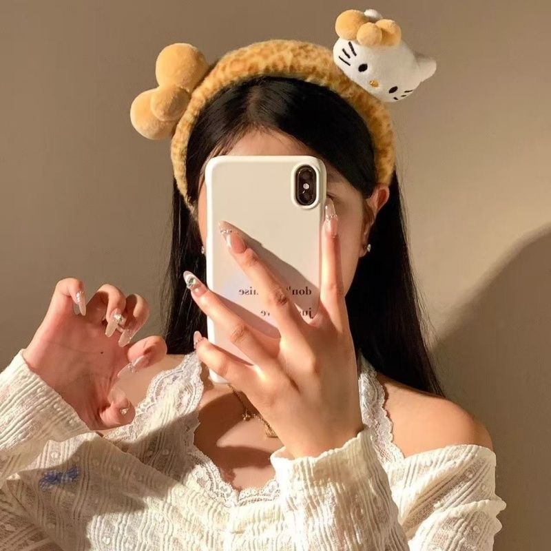 Cài bông hello kitty vàng 1419