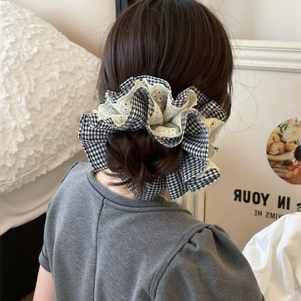 Cột scrunchies 4 lớp ren caro đen 4903