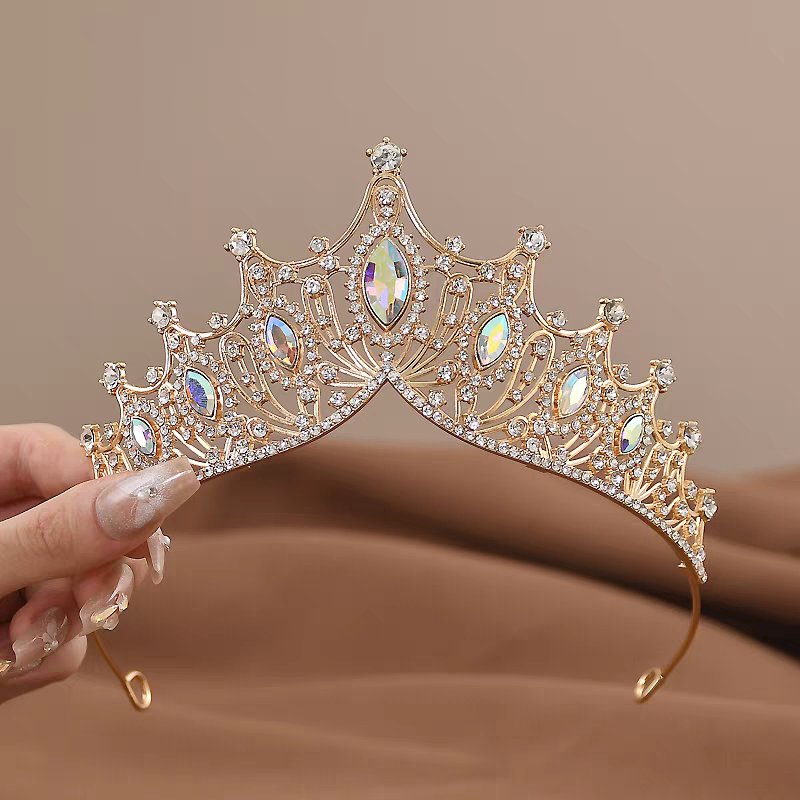 Vương miện đá màu 013