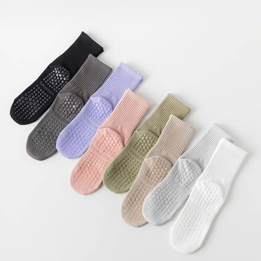 Tất cao cổ chống trượt tập yoga 038
