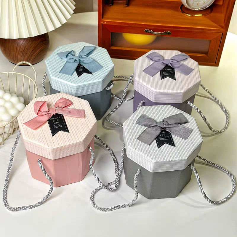 Hộp quà lục giác 13cm 1108