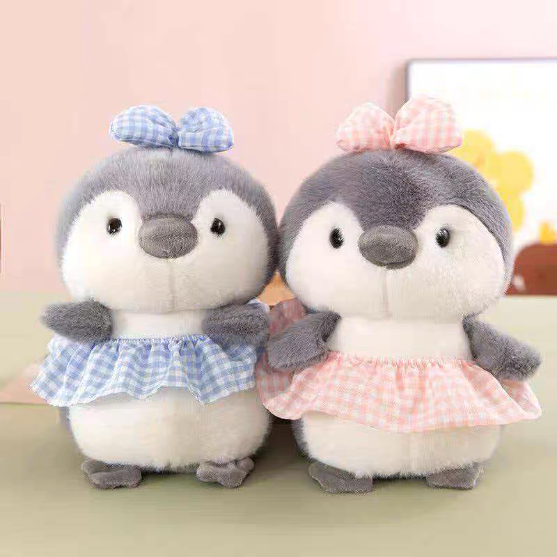 Gấu bông nhỏ chim cánh cụt váy 1129