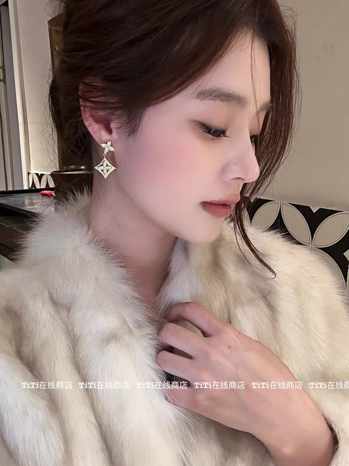 Bông tai đá 4 lá thả thoi nhọn s925 1993