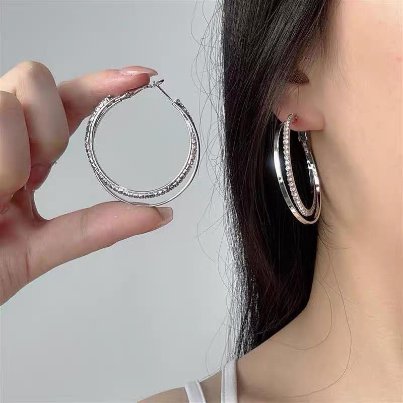 Bông tai khoen tròn 2 vòng đá lớn 2079