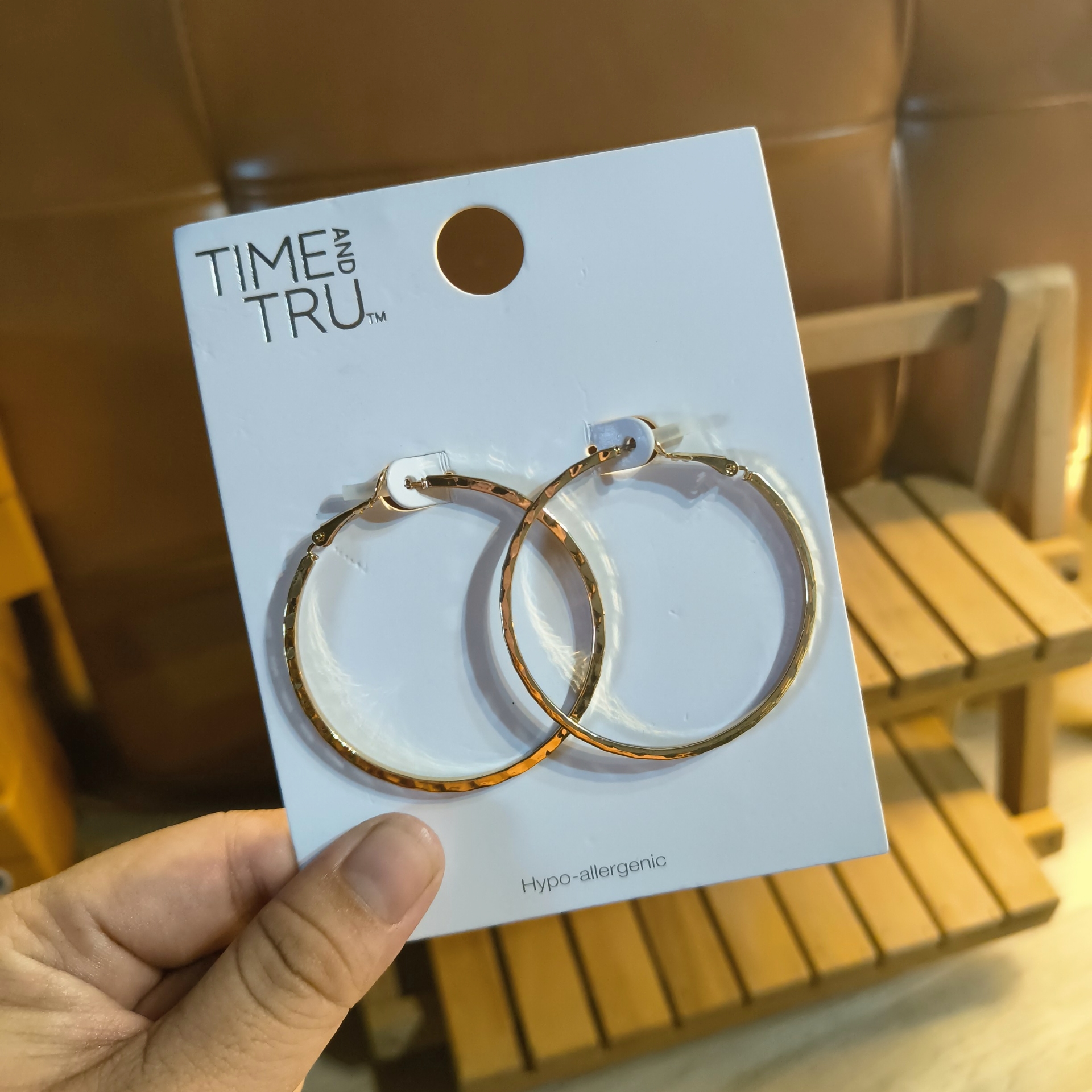 Bông tai khoen tròn sần lớn 1996
