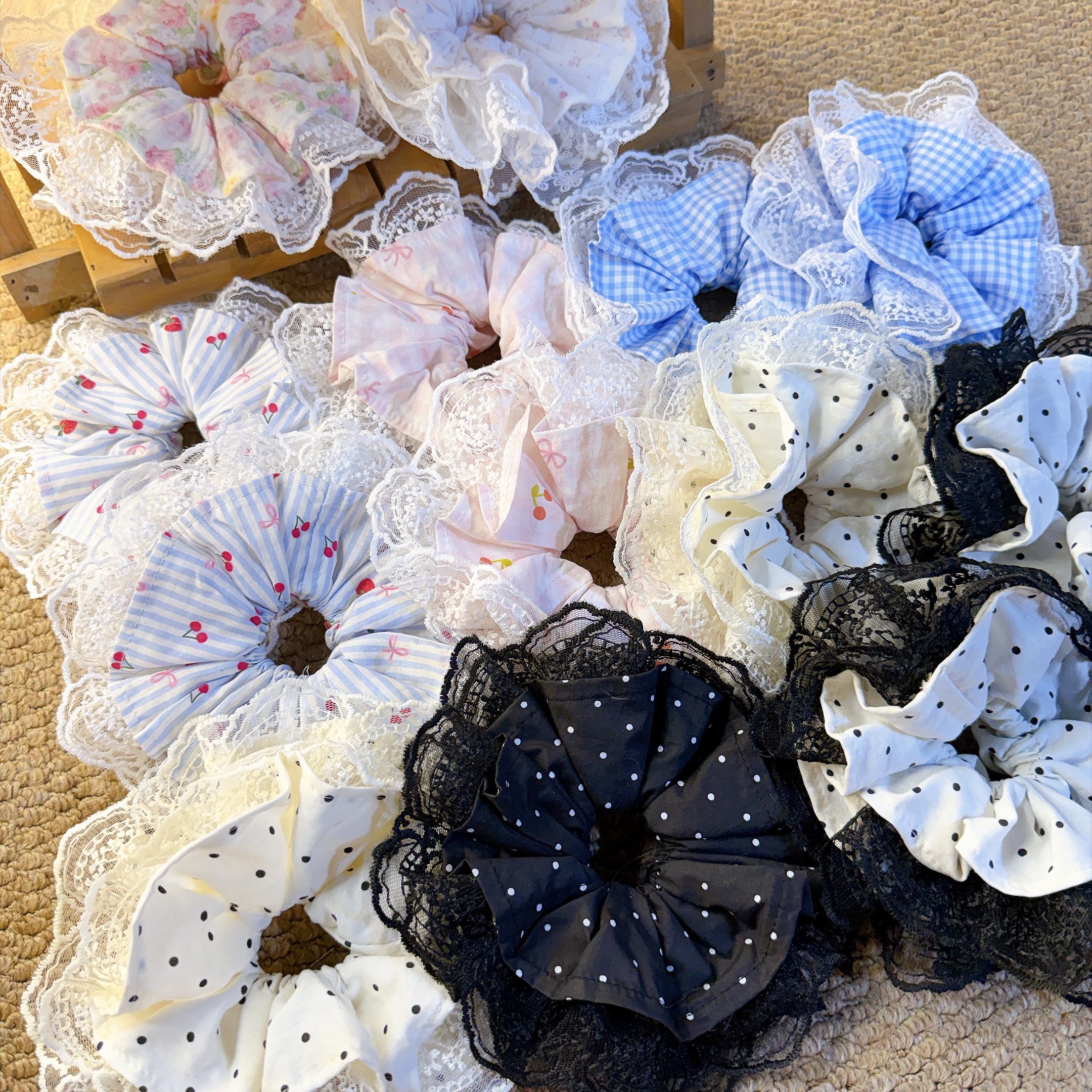 Cột scrunchies 4 lớp vải thô phối ren 5124