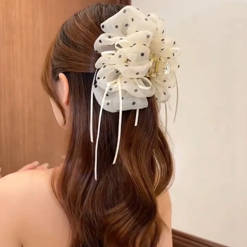 Gắp tầng phồng chấm bi nơ dài 5046