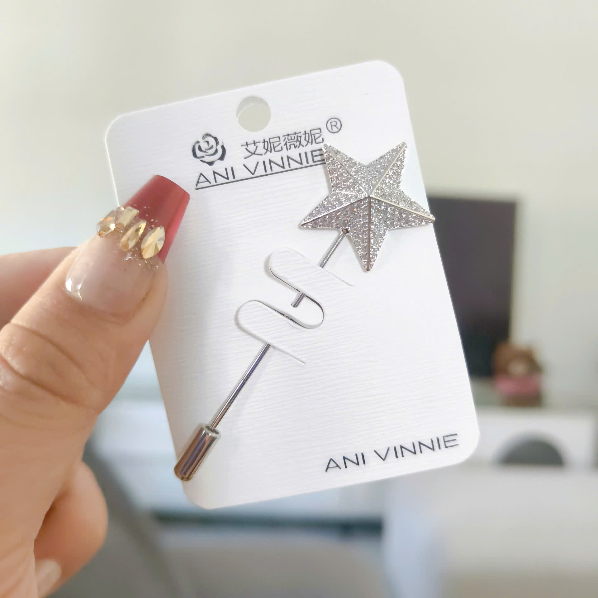 Ghim trâm cài áo đá sao 698