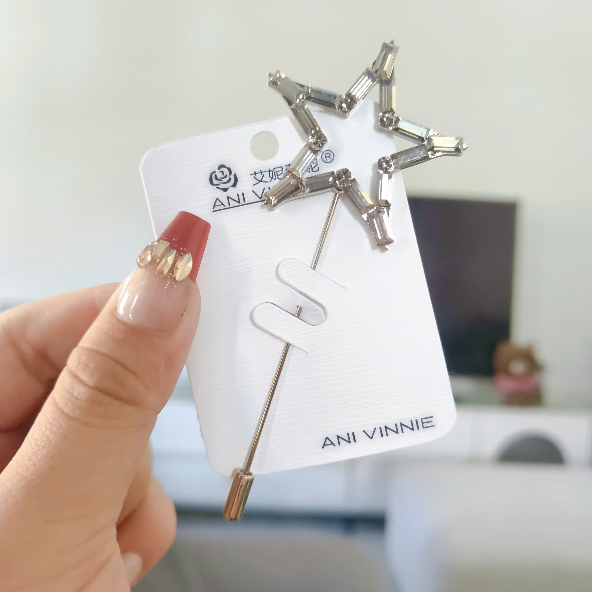 Ghim trâm cài áo đá sao lớn 679