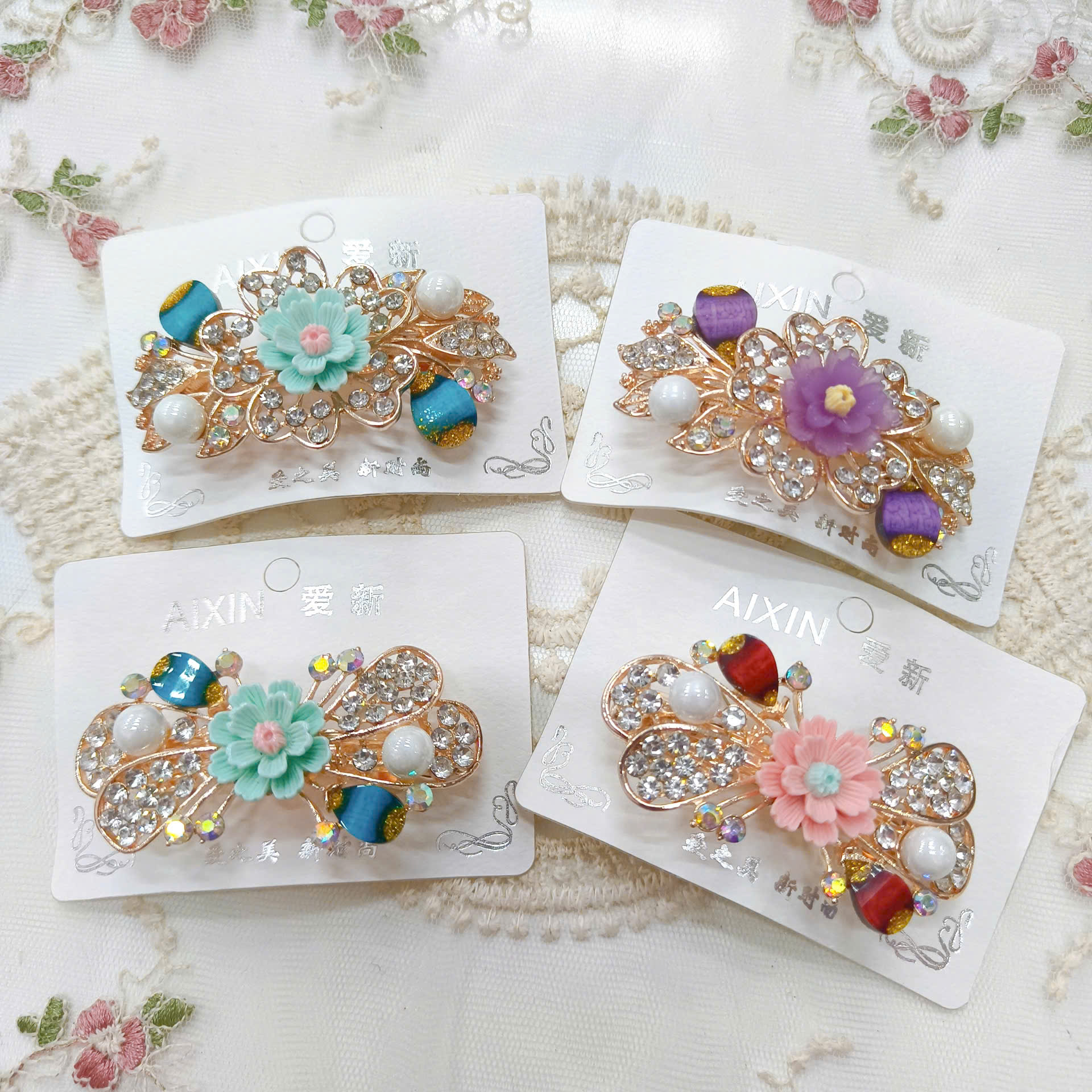 Kẹp bấm sau hoa đá 141