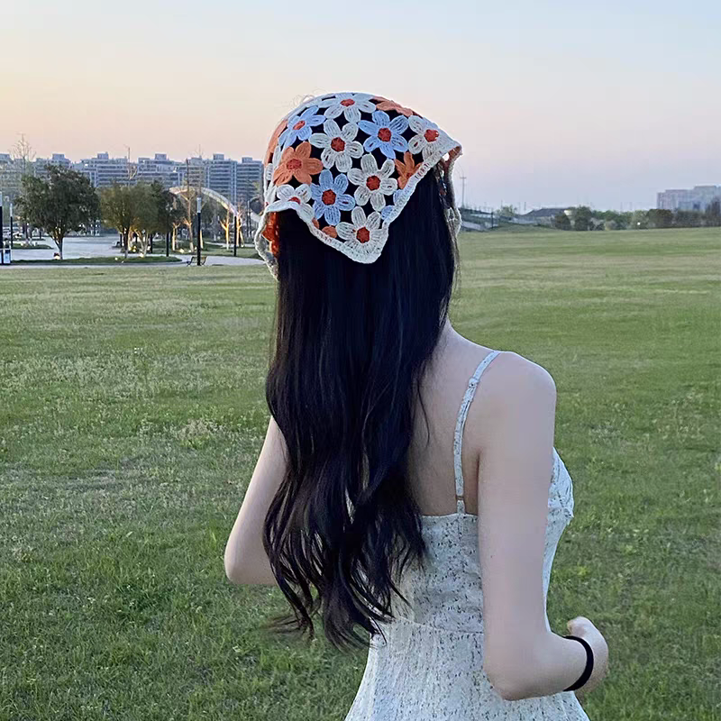 Khăn bandana đan thêu hoa cam xanh 1667