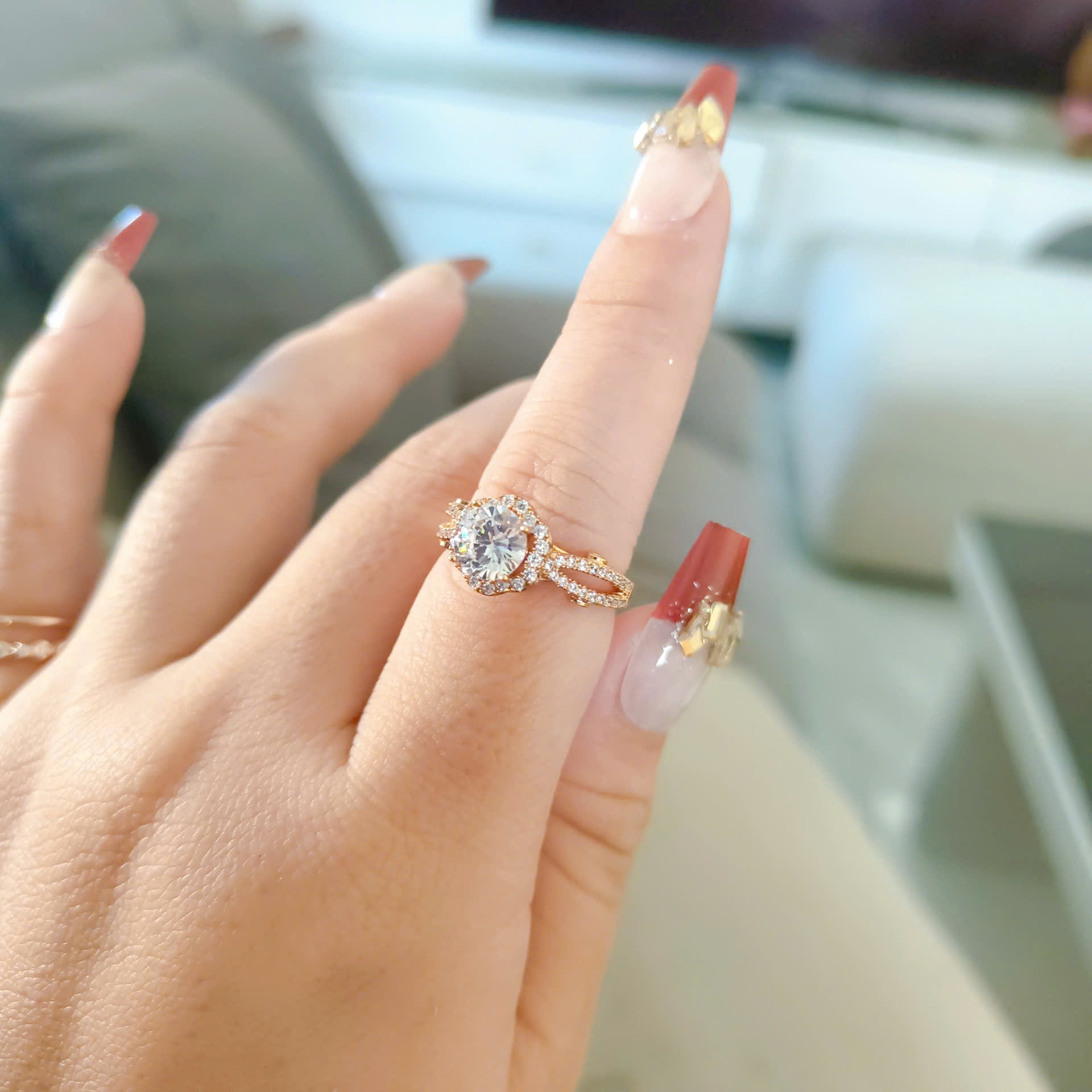 Nhẫn xi mạ tốt hạt xoàn 353
