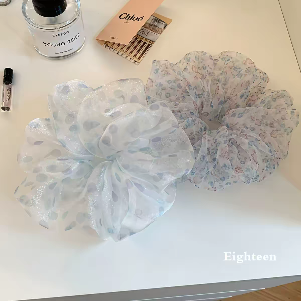 Scrunchies lớn voan xanh 2092