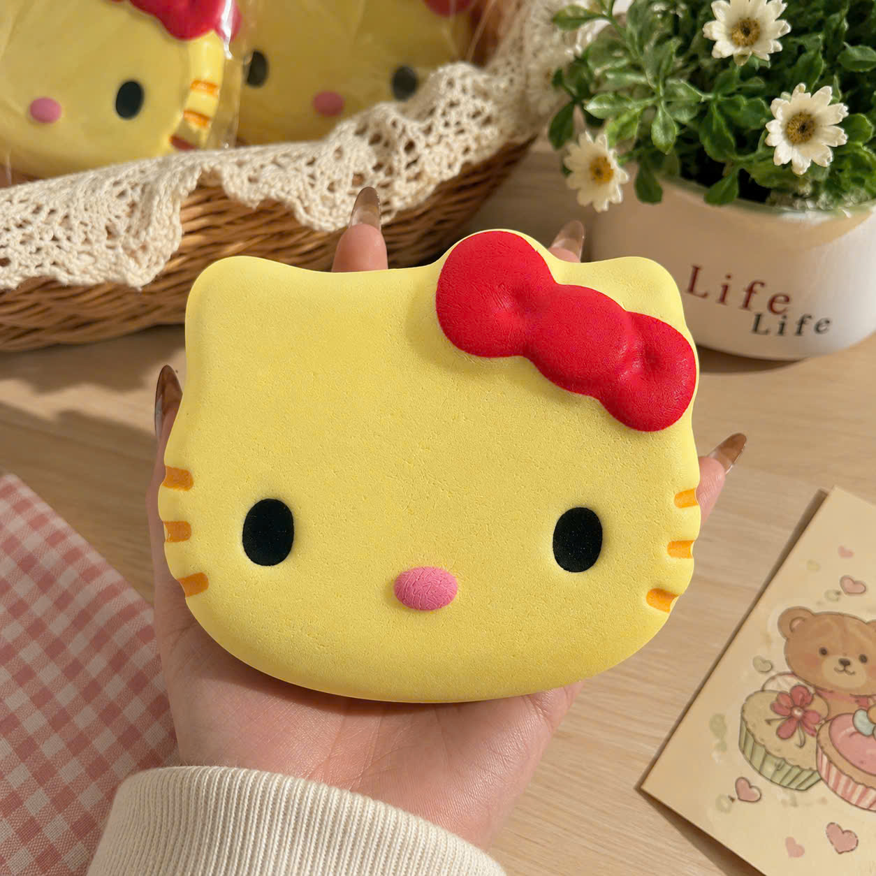 Squishy bánh mì hello kitty 703