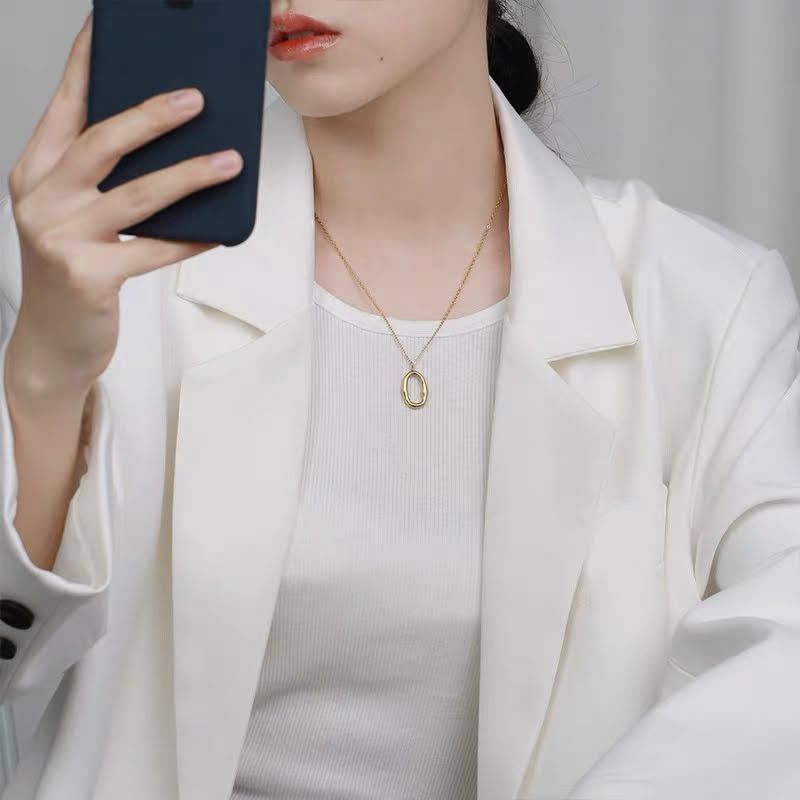Vòng cổ titan mặt oval méo 1053