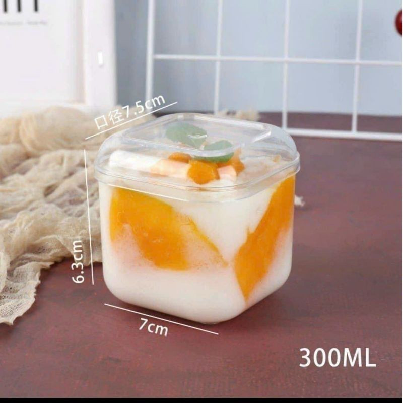Cốc nhựa vuông cứng có nắp UN-2013 - 1c