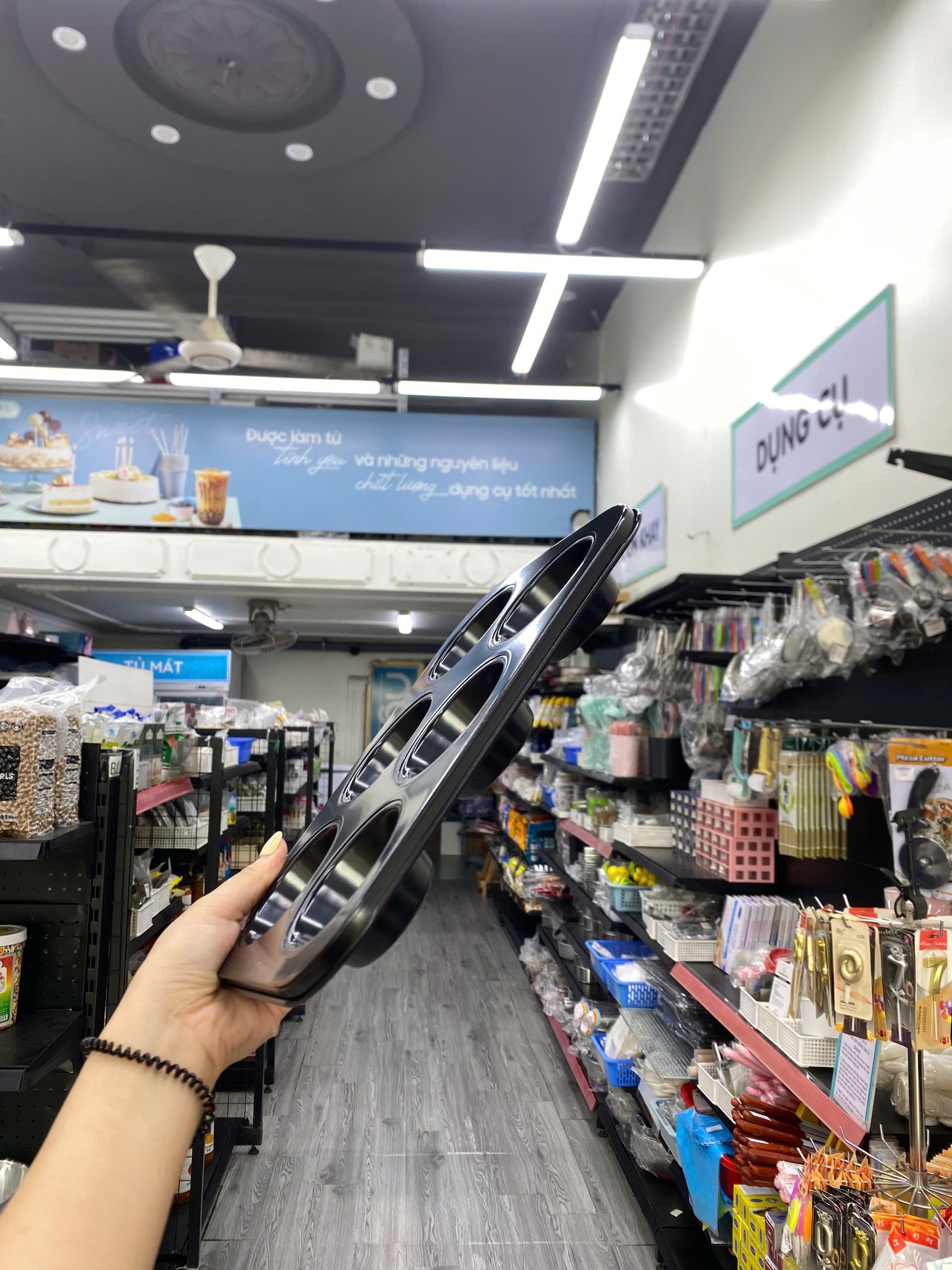 Đế bánh gato vuông trắng size 4'' (15.6*15.6)