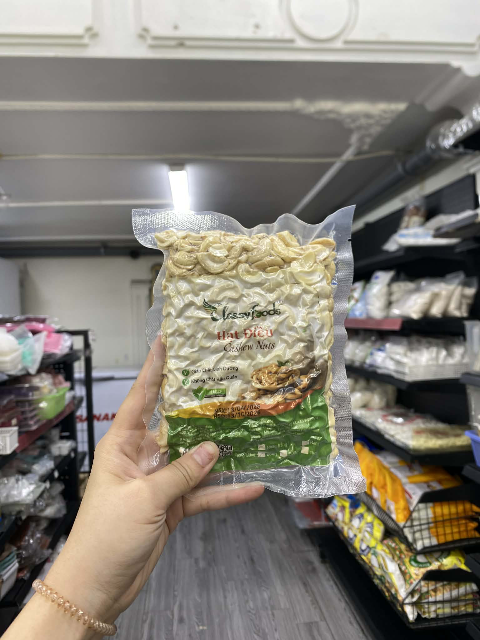 Hạt điều vỡ sống