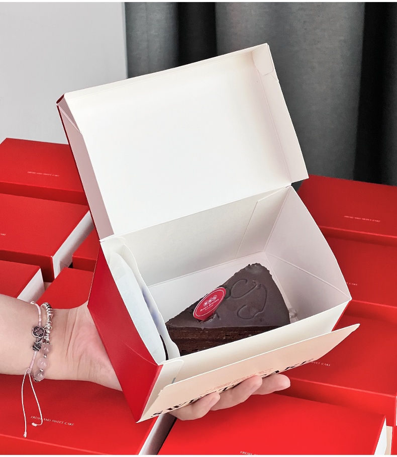 Hộp bento/cookie/macaron 15*10*10 - Sweet & Cake đỏ