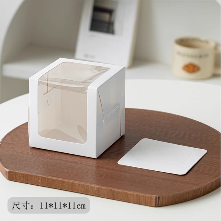 Hộp gato trắng ô cửa sổ 11*11*11cm (cái)
