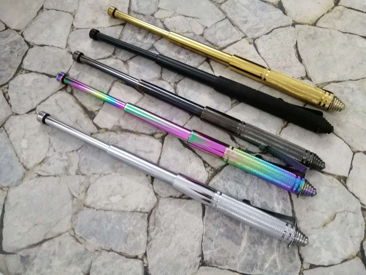 Baton Bút 3 Khúc Tự Vệ - Gậy Mini Ngụy Trang Có Kẹp Túi (Nhiều Màu)