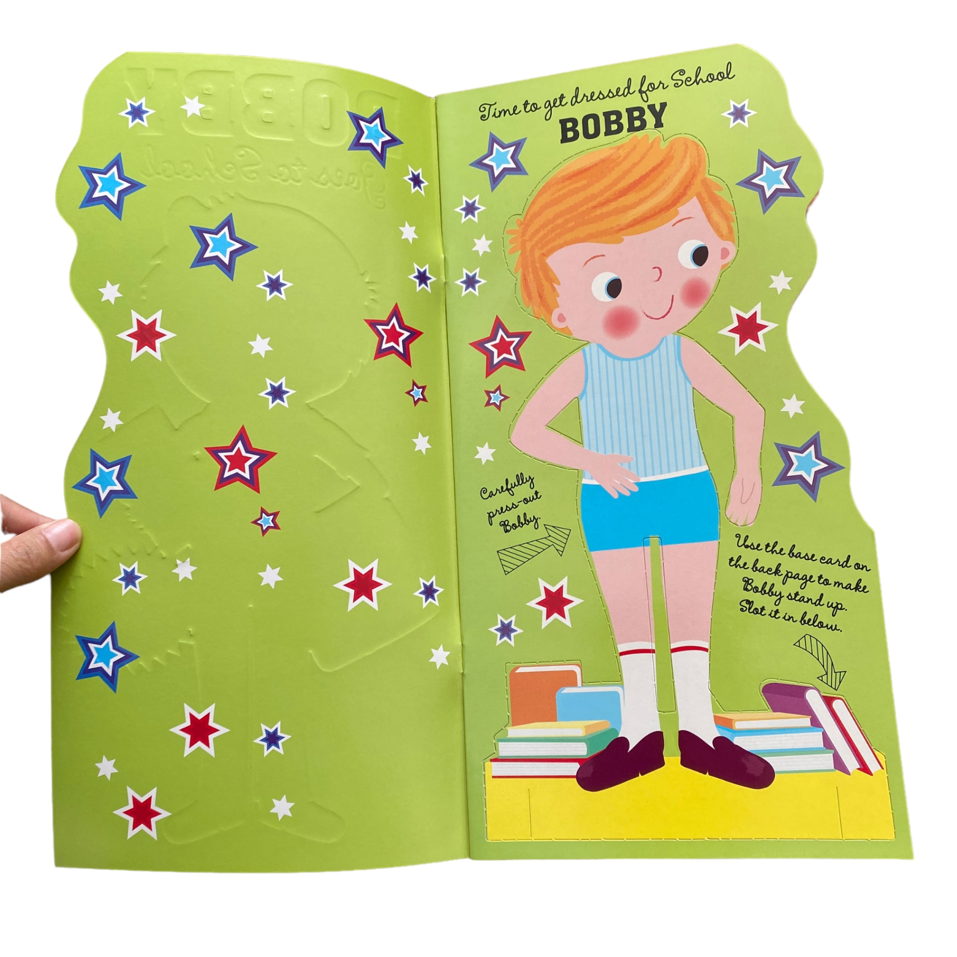 DRESS UP CHARACTER BOOKS - Bobby Goes to School (Giá bìa 128k)